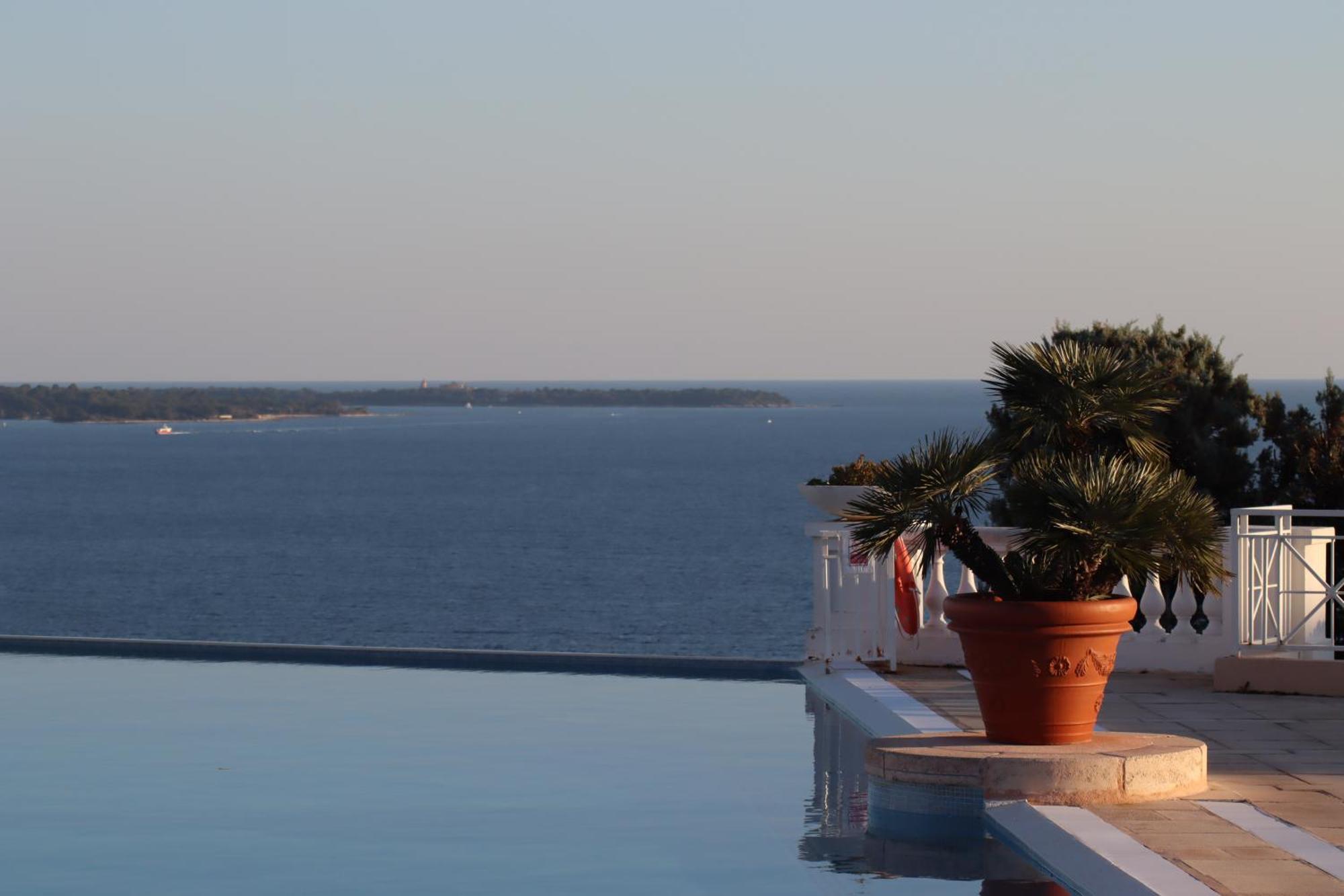 Cocon Cannois Cannes Luaran gambar
